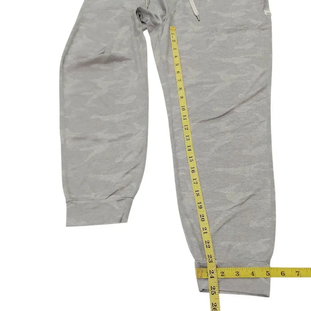 Vuori Performance Joggers Womens Medium Gray Camo Soft Yoga Gym Athleisure